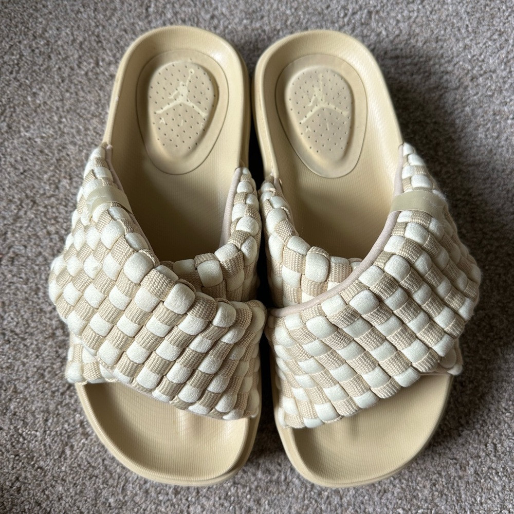 Nike Air Jordan Sophia Slide Sandals Women’s 10 Tan/Cream